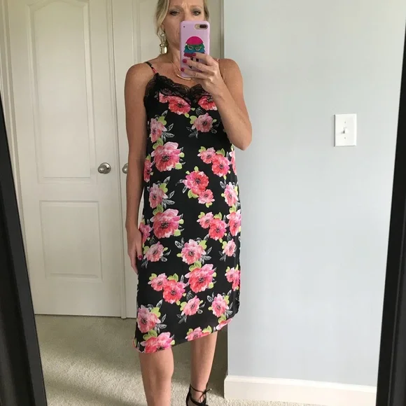 Black Floral & Lace Midi Slip Dress - Picture 3 of 8